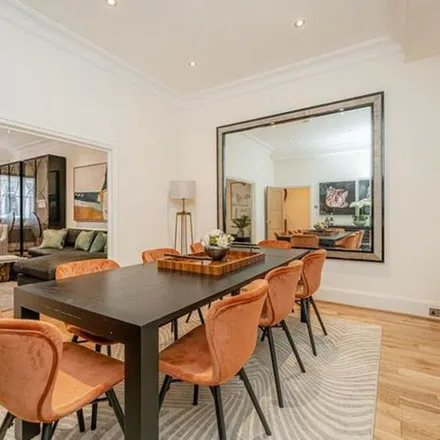 Image 1 - Montrose House, Headfort Place, London, SW1X 7DH, United Kingdom - Townhouse for rent