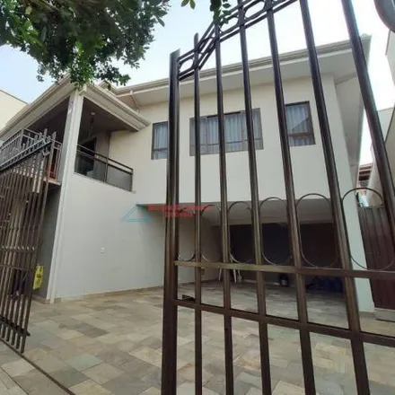 Buy this 3 bed house on Avenida Filomena Rezende Silva in Rezende, Varginha - MG