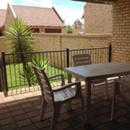 Image 6 - Calliope Avenue, Pentagonpark, Bloemfontein, South Africa - Townhouse for rent