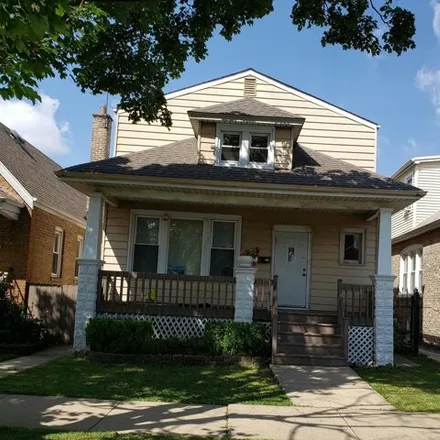 Buy this 6 bed house on 6124 South Komensky Avenue in Chicago, IL 60629
