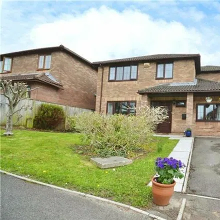 Buy this 4 bed house on Hampton Court Road in Cardiff, CF23 9DH