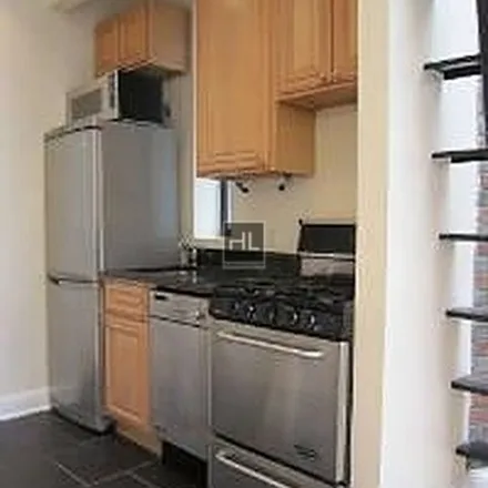 Rent this 3 bed apartment on 214 East 25th Street in New York, NY 10010