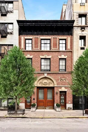 Buy this 4 bed house on 121 East 83rd Street in New York, NY 10028