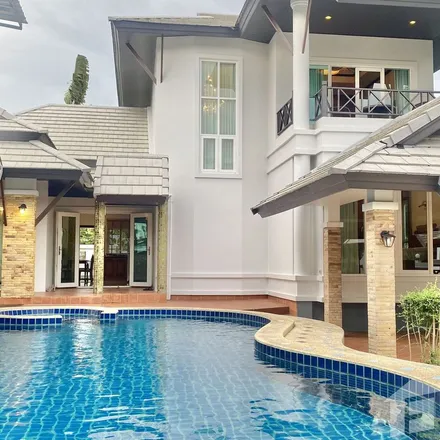 Rent this 5 bed apartment on Lieb Tang Rodfai Road in Pattaya City, Chon Buri Province