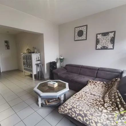 Rent this 3 bed apartment on Rue du Chant des Oiseaux 22 in 6200 Châtelet, Belgium