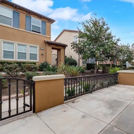 Image 6 - 6522 Manzanita Circle, Cypress, CA 90630, USA - Townhouse for sale