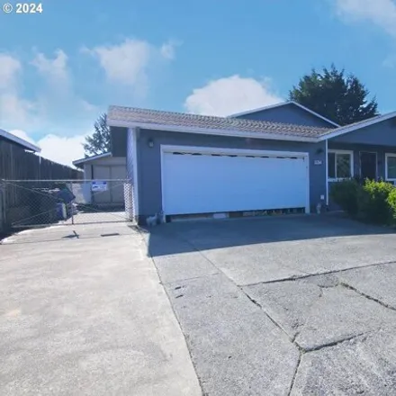 Buy this 4 bed house on 1682 Lincoln Street in North Bend, OR 97459