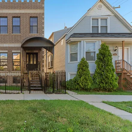 Image 1 - 3910-3914 North Bernard Street, Chicago, IL 60625, USA - House for sale