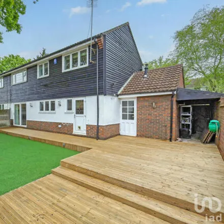 Buy this 4 bed duplex on Roding Primary School in Roding Lane North, London