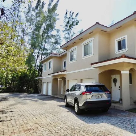 Rent this 3 bed townhouse on 1650 Northwest 45th Street in Crystal Lake, Deerfield Beach