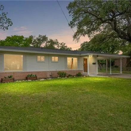 Buy this 3 bed house on 237 North Sehorn Avenue in Sinton, TX 78387