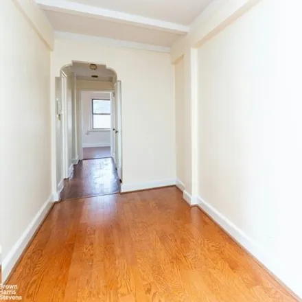 Image 6 - 5401 Riverdale Avenue, New York, NY 10471, USA - Apartment for sale