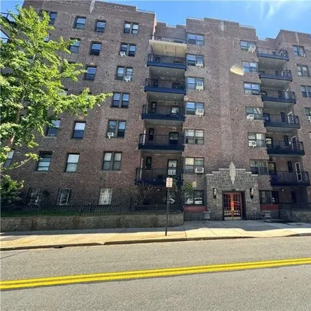 Buy this studio apartment on 30 Clinton Place in City of New Rochelle, NY 10801