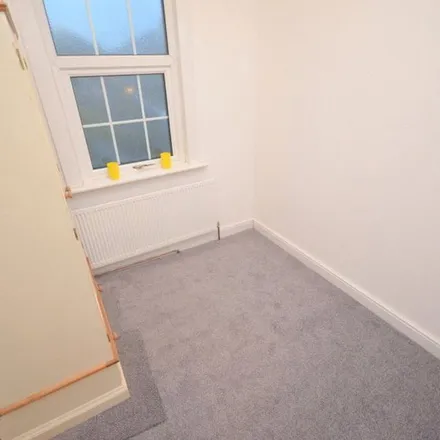 Image 7 - St Lawrence Road, London, RM14 2FE, United Kingdom - Apartment for rent