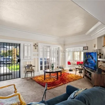 Image 5 - 3445 4th Avenue, Los Angeles, CA 90018, USA - House for sale