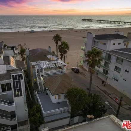 Image 1 - 11 Driftwood Street, Los Angeles, CA 90292, USA - House for sale