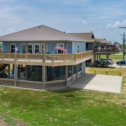Buy this 3 bed house on 923 Seadrift Drive in Galveston County, TX 77650