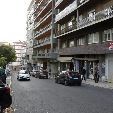 Image 4 - Rua de Campolide 31, 1070-026 Lisbon, Portugal - Apartment for rent