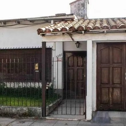 Buy this 2 bed house on Benjamín Sáenz Valiente 1521 in Martínez Oeste, 1640 Martínez