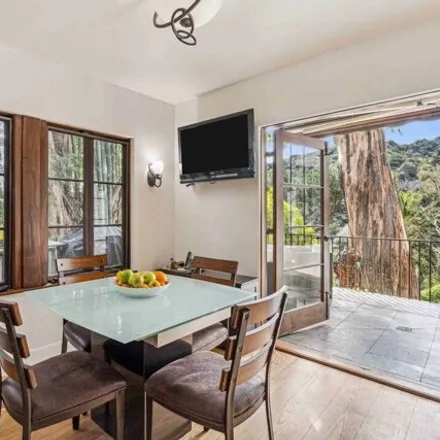 Image 9 - 10037 Reevesbury Drive, Beverly Hills, CA 90210, USA - House for sale