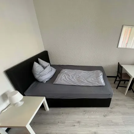 Rent this 1 bed apartment on Reiseland in Neisser Straße 12, 76139 Karlsruhe