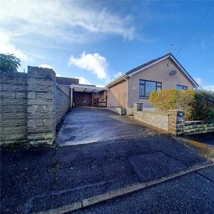 Buy this 3 bed house on Silverstream Crescent in Milford Haven, SA73 3NJ