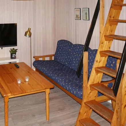 Rent this 3 bed house on 243 71 Tjörnarp