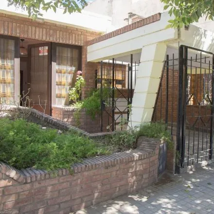 Buy this 3 bed house on Avenida Elpidio González 2101 in Parque Vélez Sarsfield, Cordoba