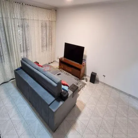 Buy this 3 bed house on Rua Victorino Silva in Assunção, São Bernardo do Campo - SP