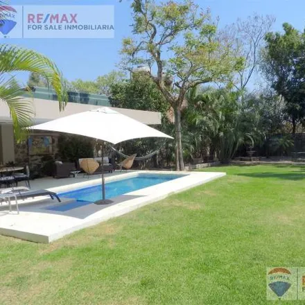 Buy this 5 bed house on Autopista Federal 95D in Chipitlán, 62070 Cuernavaca