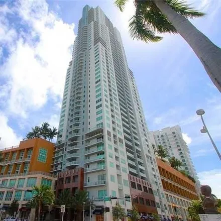 Image 8 - T-Mobile, 244 Biscayne Boulevard, Miami, FL 33132, USA - Condo for rent