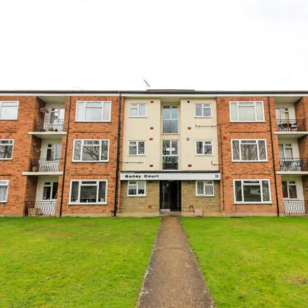 Rent this 2 bed apartment on 32 Castle Avenue in London, E4 9RF