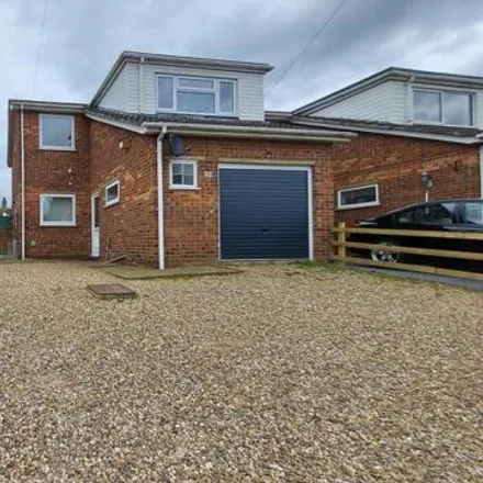 Buy this 4 bed house on Gladstone Street in Bourne, PE10 9AY