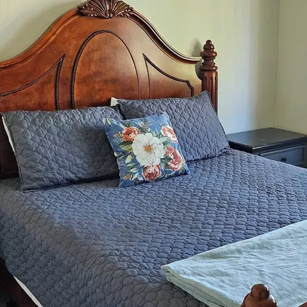 Rent this 3 bed condo on Laguna Hills in CA, 92653