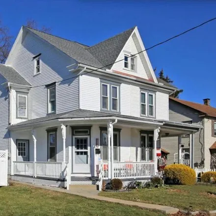 Buy this 3 bed duplex on 643 East Maple Street in Annville, PA 17003