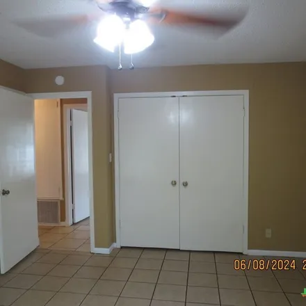 Rent this 3 bed apartment on 225 Avalon Drive in Victoria, TX 77901