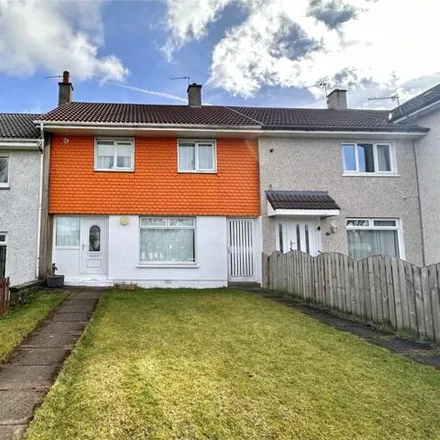 Buy this 3 bed townhouse on Lockhart Terrace in East Kilbride, G74 3UA