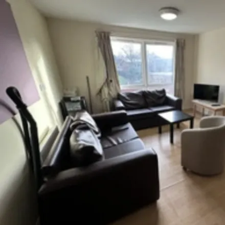 Image 3 - Renshaw House, Hyde Grove, Brunswick, Manchester, M13 9LQ, United Kingdom - Apartment for rent