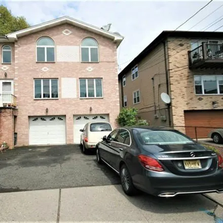Rent this 3 bed house on 135 Marion Avenue in Grantwood, Cliffside Park