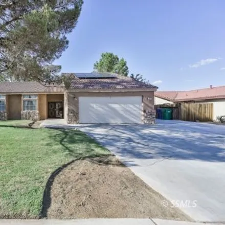 Buy this 3 bed house on 404 Veada Avenue in Ridgecrest, CA 93555