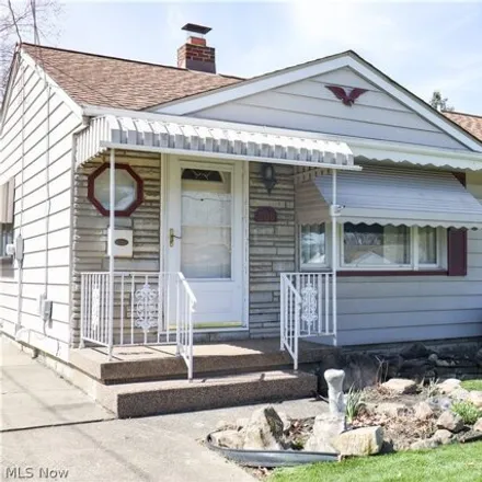 Buy this 3 bed house on 506 Moherman Avenue in Youngstown, OH 44509