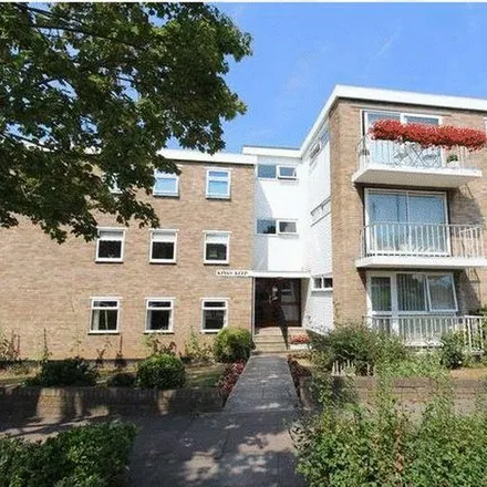 Image 1 - St Saviour's, Westcliff, Kings Road, Southend-on-Sea, SS0 8LL, United Kingdom - Apartment for rent