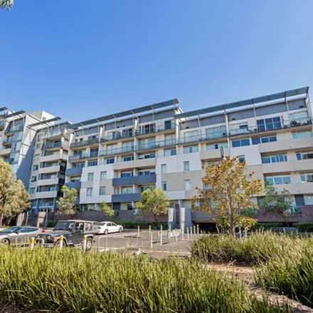 Rent this 1 bed apartment on 60 Speakmen Street in Kensington VIC 3031, Australia