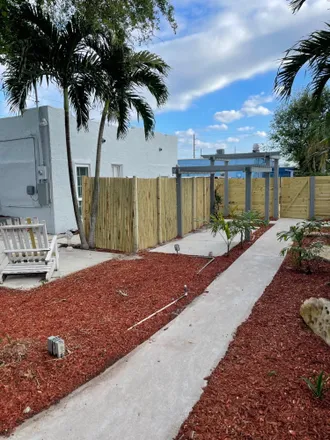 Rent this 1 bed townhouse on 623 Selkirk Street in West Palm Beach, FL 33405