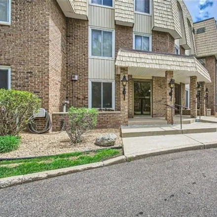 Buy this 1 bed condo on 255 Westview Drive in West St. Paul, MN 55118