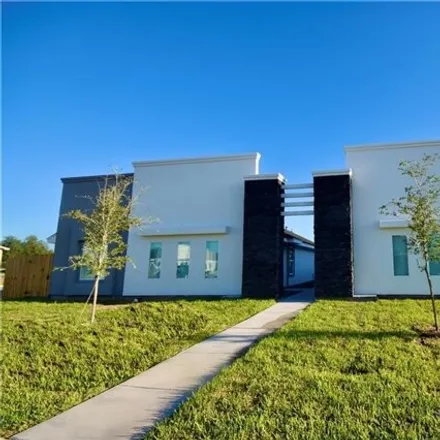 Buy this studio house on Fuerte Avenue in McAllen, TX