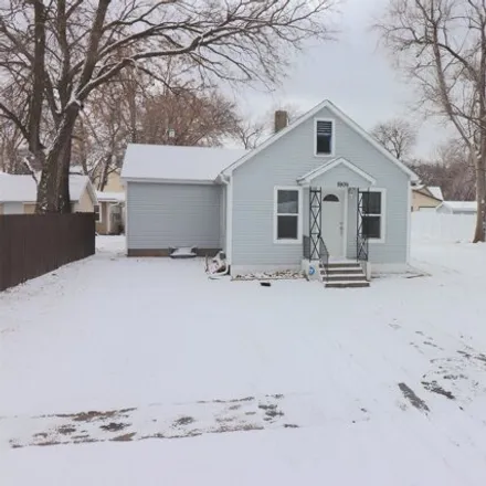 Buy this 3 bed house on 1939 12th Street in Columbus, NE 68601
