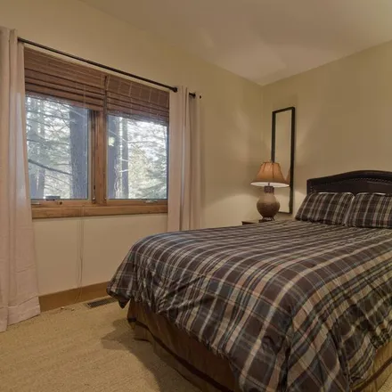 Image 9 - Mammoth Lakes, CA, 93546 - House for rent