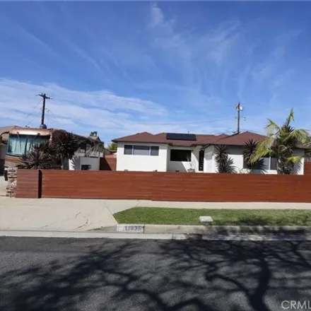 Image 2 - 11949 Daleside Avenue, Hawthorne, CA 90250, USA - House for sale