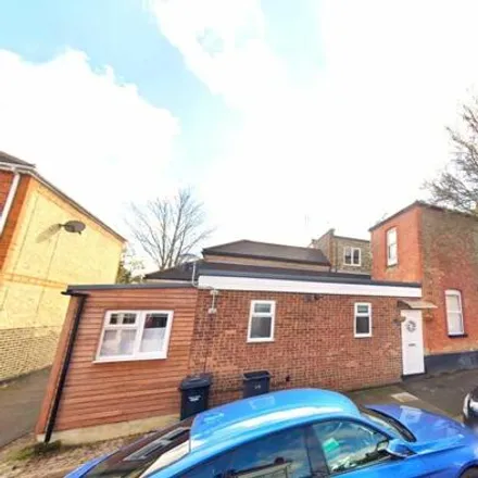 Buy this 6 bed house on 20 Oakleigh Road South in London, N11 1LB